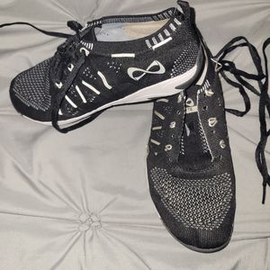 Nfinty fylte cheer shoes